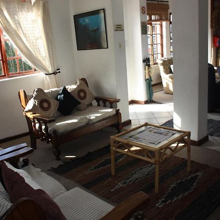 Whalers Guest House Hermanus Extérieur photo