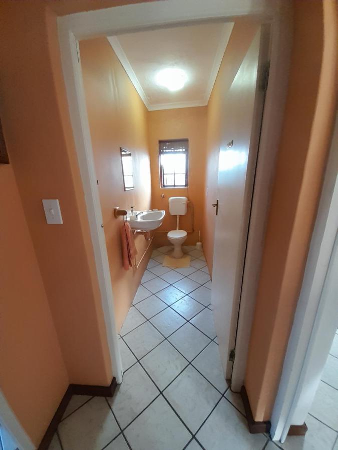 Whalers Guest House Hermanus Extérieur photo